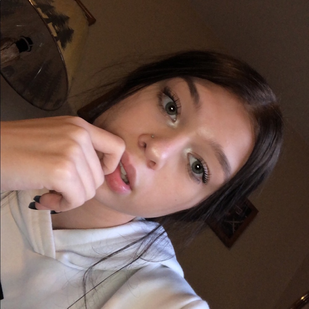 Meet your Posher, Erika